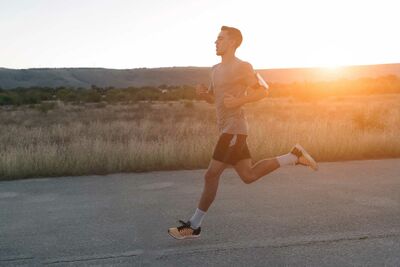  Cambia ritmo! Guida all'allenamento per migliorare la velocità  nella corsa 