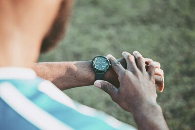  Il 'Fartlek a Orologio': la guida per un allenamento di velocità  divertente e senza GPS 