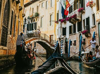  Se 1 turista su 3 va solo in 7 post ci sarà un motivo (e quello italiano è incredibile) 