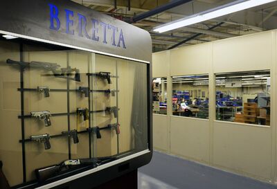  M&A, le pistole italiane Beretta acquistano le munizioni Leggere svizzere di Ruag Ammotec 