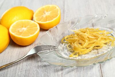  Scorzette di limone candito: la Ricetta per prepararle in casa 