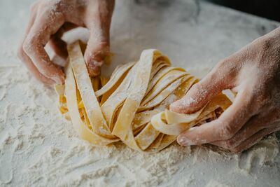  Pasta fresca fatta in casa: ecco la ricetta per fare le tagliatelle 