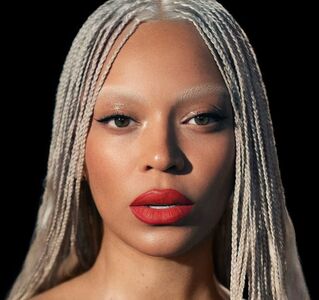  Beyoncé fa la storia ai Grammy 2025: 35 vittorie e finalmente il premio Album dell’Anno | Domanipress 