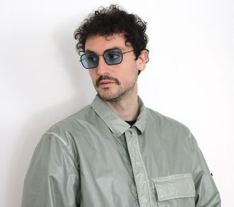  Carl Brave, ritorna alle origini: “Notti Brave Amarcord” è il nuovo album che ci fa viaggiare nei ricordi in uscita venerdì 25 aprile | Domanipress 