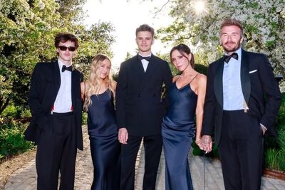  Dopo mesi di silenzio e avvocati, i Beckham fanno una mossa su Instagram: il gesto per Brooklyn che nessuno si aspettava