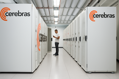  Cerebras punta alla quotazione, poi cambia idea: cosa succede? 