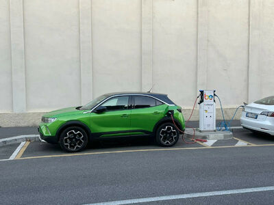  Ricaricare costerà di più, Be Charge eliminerà gli abbonamenti 