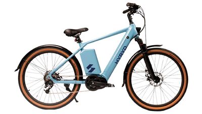  Questa Bici a idrogeno si ricarica con l'acqua 