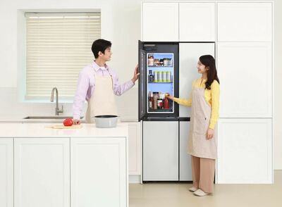  Samsung Lancia il frigorifero Bespoke Kitchen Fit Max con AI e 'Food Showcase' 