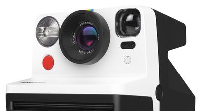  Polaroid Now Gen 3 torna di moda: la fotocamera istantanea perfetta per i regali di Natale ora a soli 99 