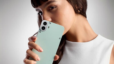  Originalità ed eleganza: tornano in super sconto gli smartphone Cmf 1 a 179 e diverse cuffie Nothing e Cmf, super! 