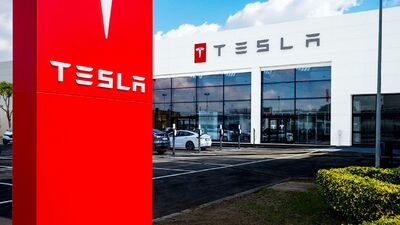  Tesla: Consegne Record nel quarto trimestre ma non basta. In calo le vendite del 2024 