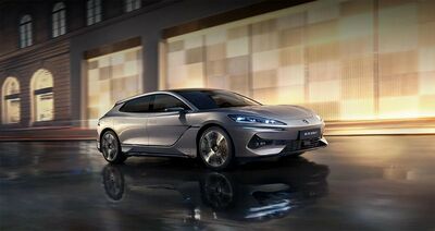  Denza, il marchio premium di BYD debutta in Italia alla Milano Design Week 