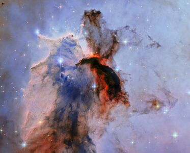  Trentacinque anni di meraviglie: Hubble svela una nuova foto della Nebulosa Aquila 