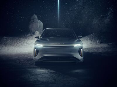  Lucid Gravity, nuovi dettagli del SUV elettrico 