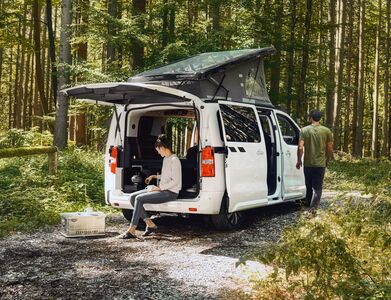  Opel Zafira-e Life Crosscamp Flex, il van diventa un camper elettrico 