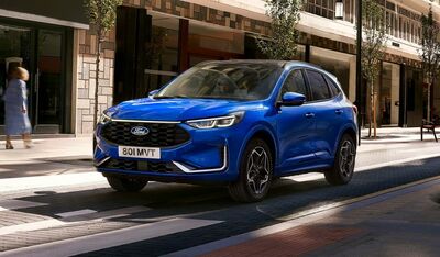  Ford Kuga Plug-in, richiamo per difetto batteria: ecco come ottenere il rimborso 