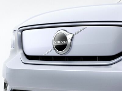  Volvo, aggiornamento OTA per 2,5 milioni di auto. C’è anche la guida assistita 