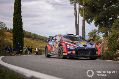  WRC | Spagna, PS16-17: Neuville punta Ogier, Rovanperà¤ fora 