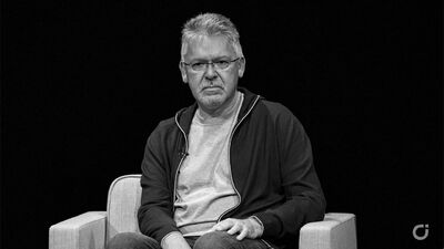  John Giannandrea lascia Apple dopo gli errori nella strategia AI 