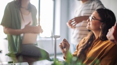  EcoWarrior e BeThatGirl, questione di sostenibilità: i giovani scelgono borracce Plastic- Free e smart bottles 