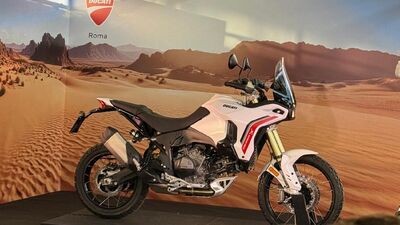  Ducati inaugura la nuova sede di Roma e presenta la seconda generazione della adventure DesertX 