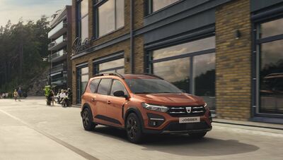  Dacia, il nuovo corso 2.0 e l'era Jogger 