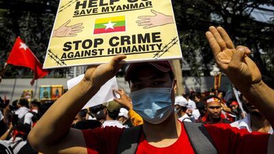  Myanmar, centinaia di civili detenuti come in un campo di concentramento: le 345 persone in condizioni disumane nella stazione di polizia a Sagaing 