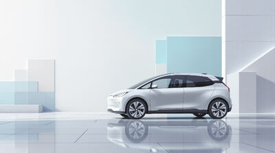  Incentivi Auto Elettriche 2025: cosa c'è da sapere 