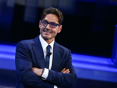  Mediaset, palinsesti 2022-2023. De Filippi pilastro, D’ Urso resta, Panicucci «promossa» su Italia 1 
