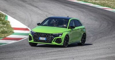  Al Mugello sullâ€ ™Audi Rs3 Sportback. puro divertimento da 400 cavalli. Il video 