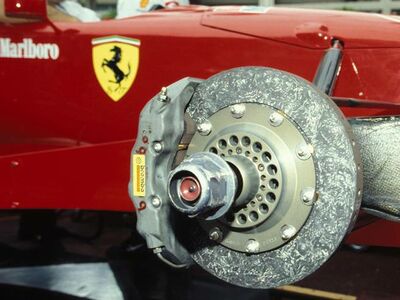 Dalla Ferrari di Lauda alla Red Bull di Verstappen, 50 anni di vittorie firmate Brembo 
